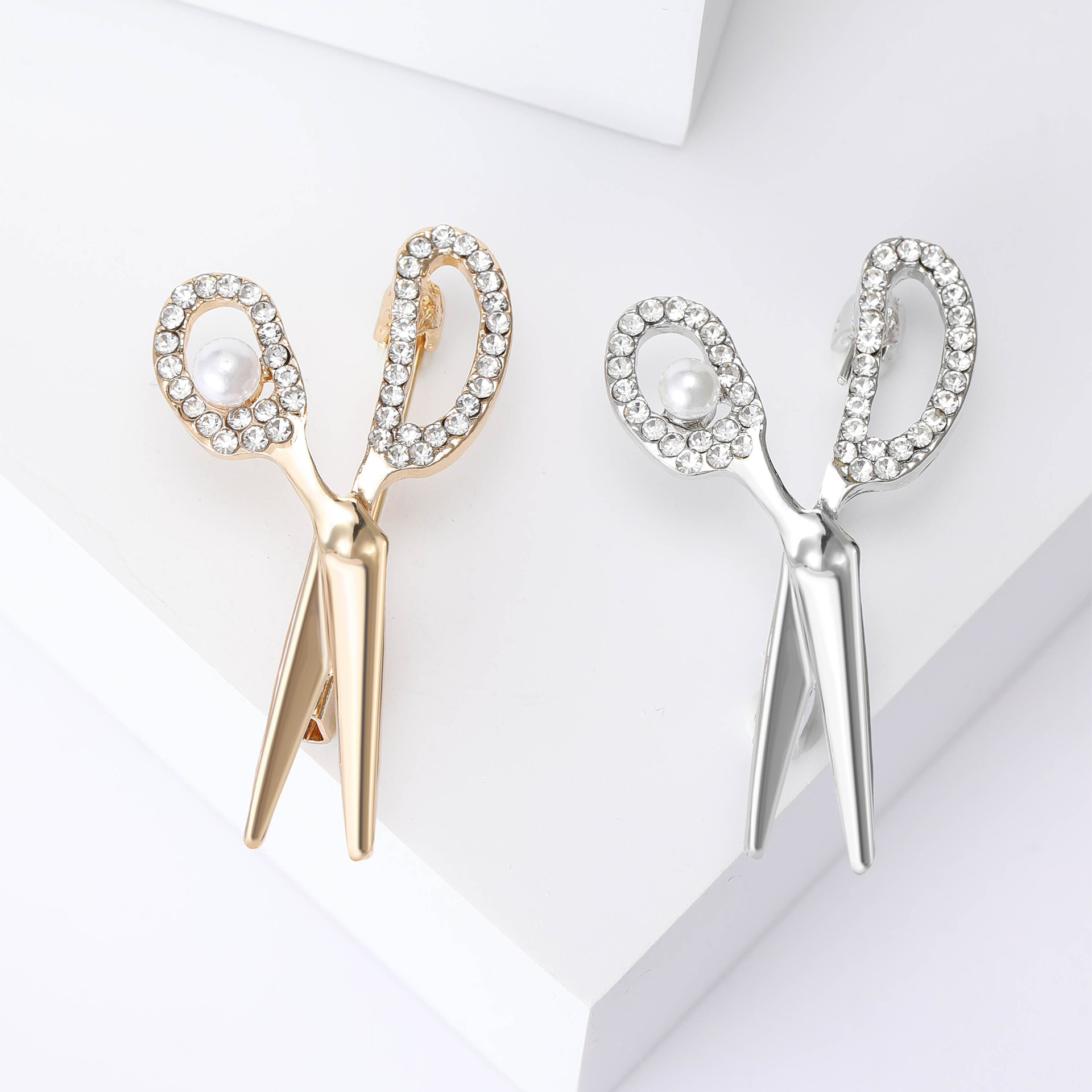 Hair Care Gift - Pearl Scissors Brooches For Women Men